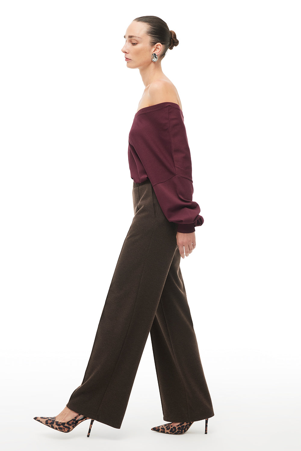 Emita Pantallona Kafe 2066