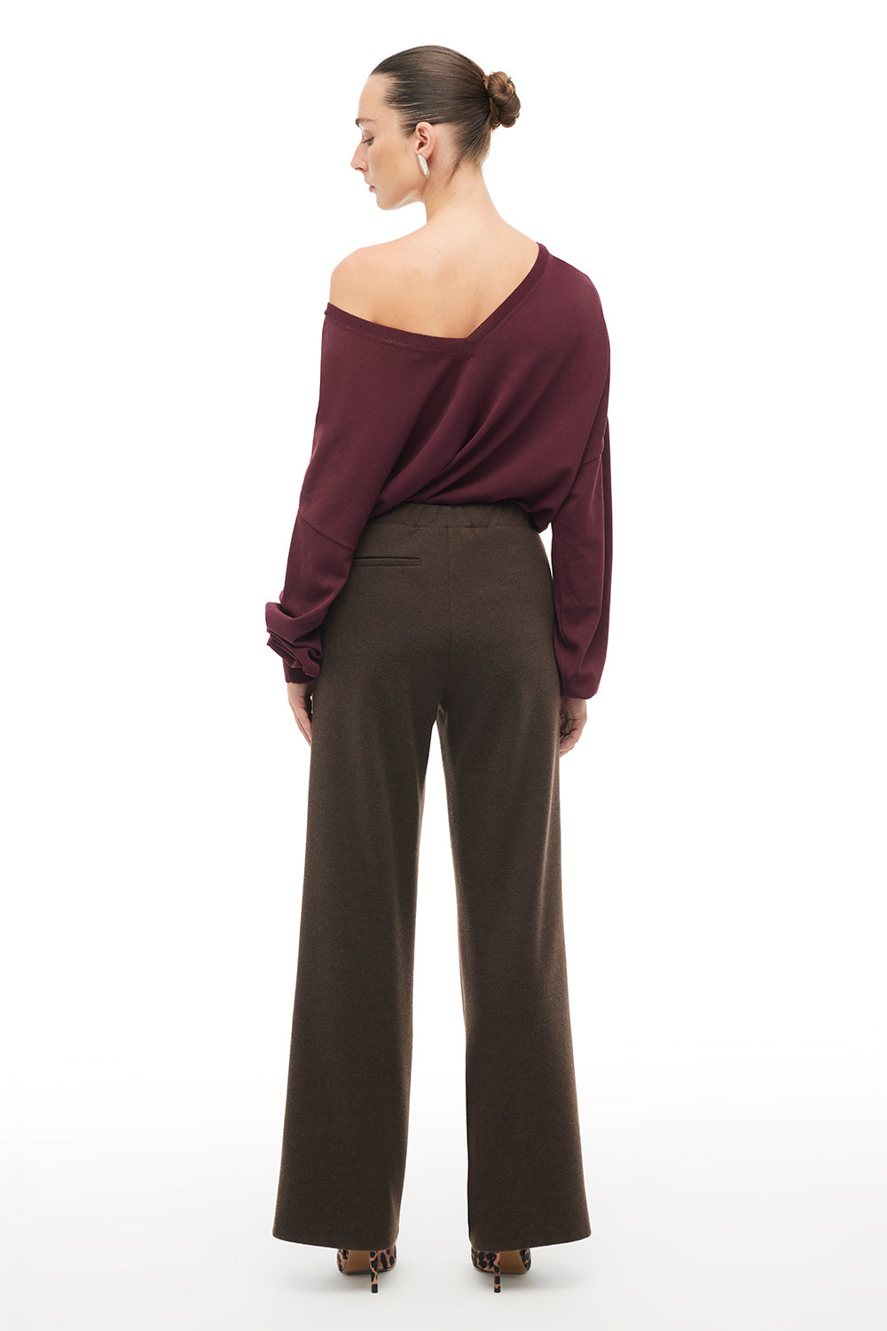 Emita Pantallona Kafe 2066